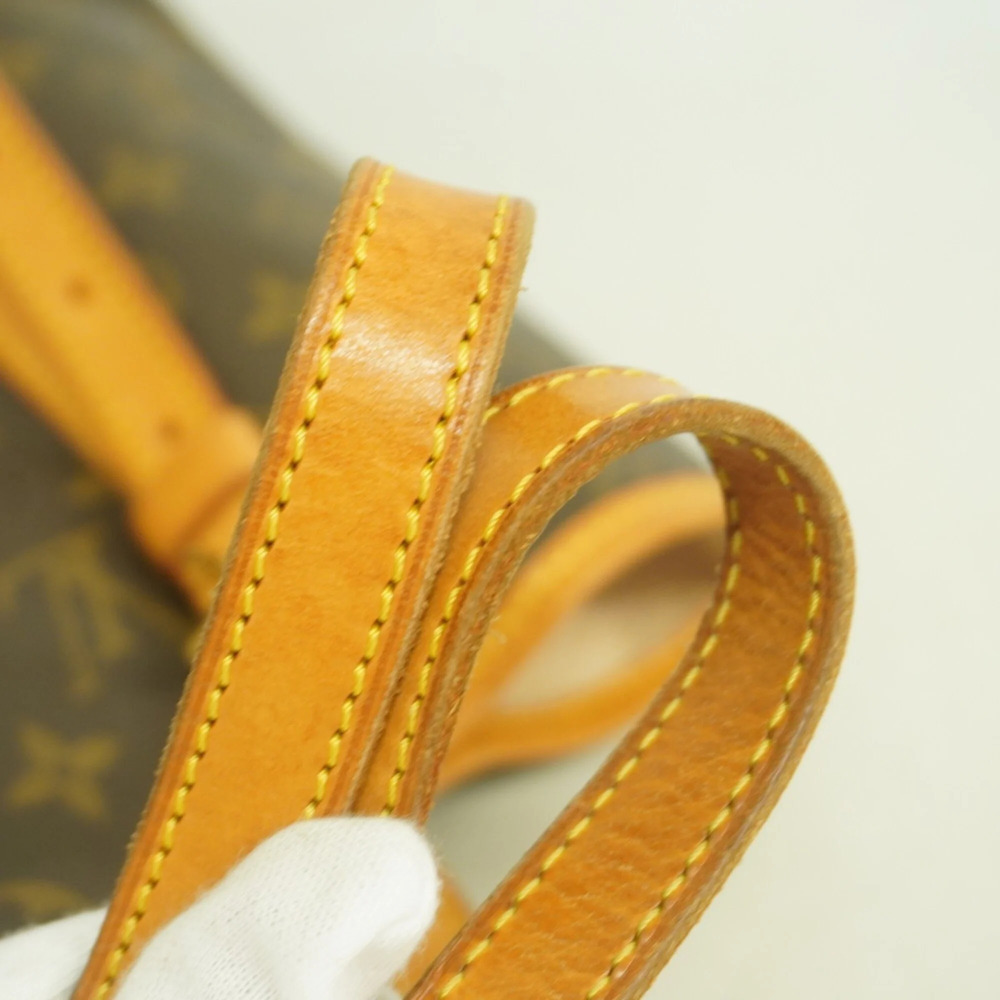 LOUIS VUITTON Authentic Brown Monogram Tote Bag - Picture 14 of 15